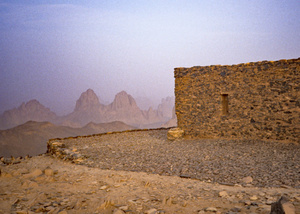 <strong>Lire la suite</strong><br>1990 - Assekrem - Tefedest - Amadror 1990 - Assekrem - Tefedest - Amadror