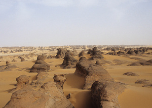 <strong>Lire la suite</strong><br>Avril 2003 -  de Tam à Djanet par le grand Sud Avril 2003 -  de Tam à Djanet par le grand Sud