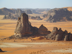 <strong>Lire la suite</strong><br>la Tadrart la Tadrart