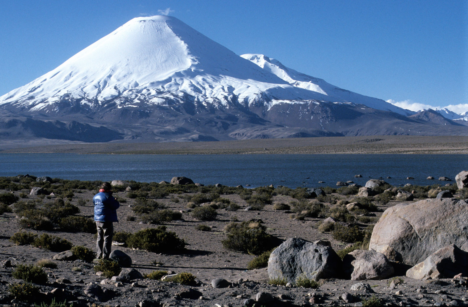Chili- volcans de la cordilliere des Andes