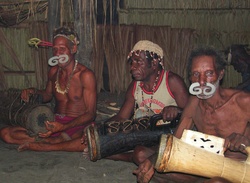 Modes de vie traditionnelle des Papou