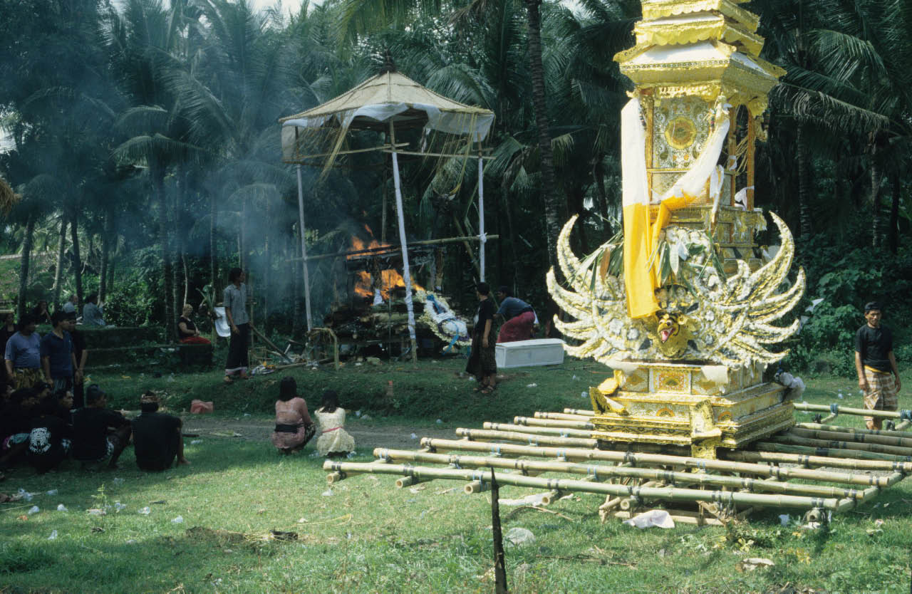 bali cremation 